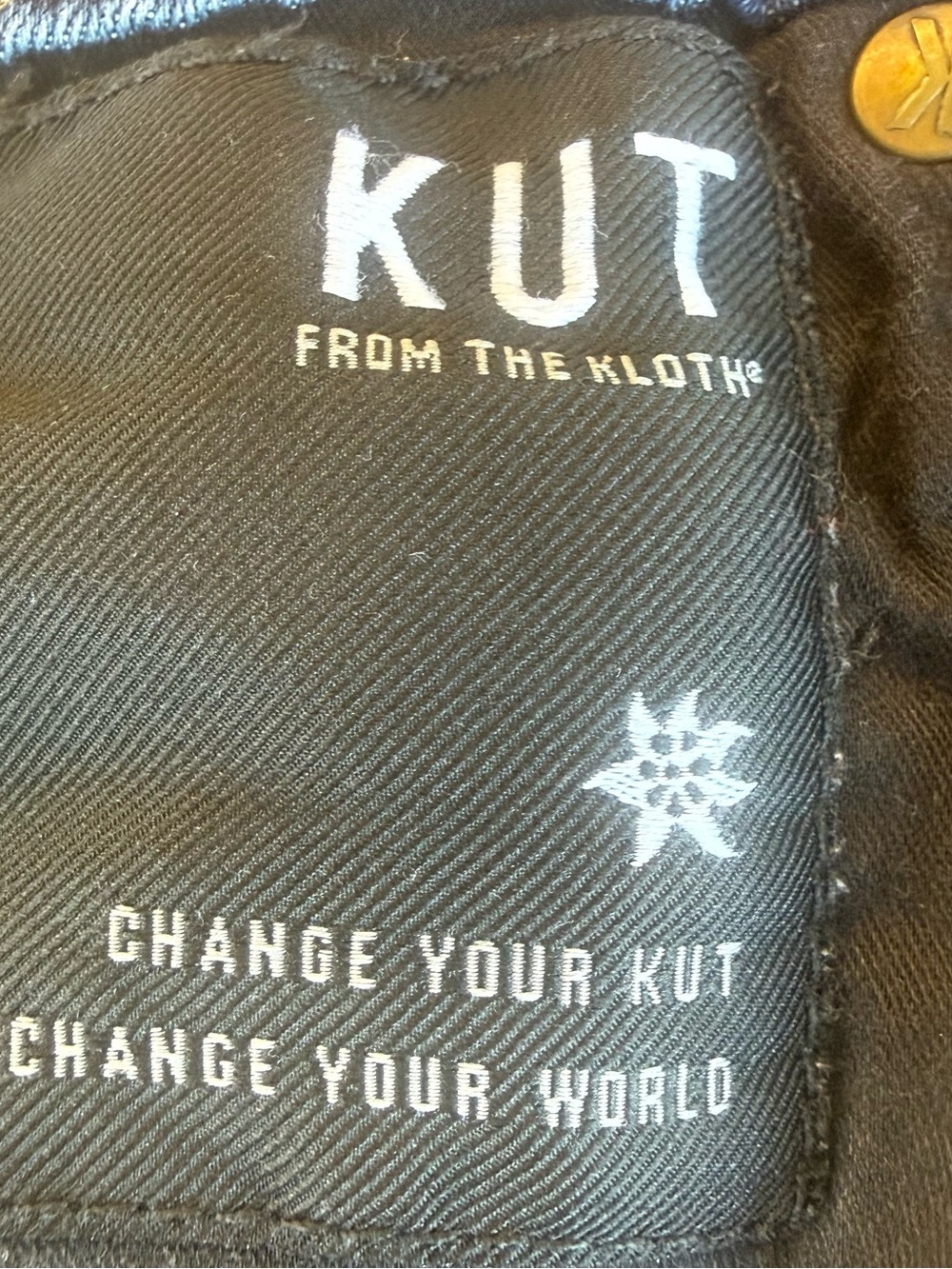 Kut from the Kloth Women's High-Rise Donna Fab Ab Ankle Skinny Jeans. Size 4 - Picture 6 of 10